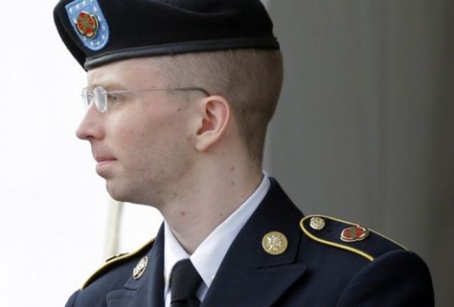 Vojak Manning z kauzy WikiLeaks dostal 35 rokov väzenia