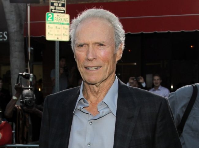 Clint Eastwood bude možno režírovať Amerického ostreľovača