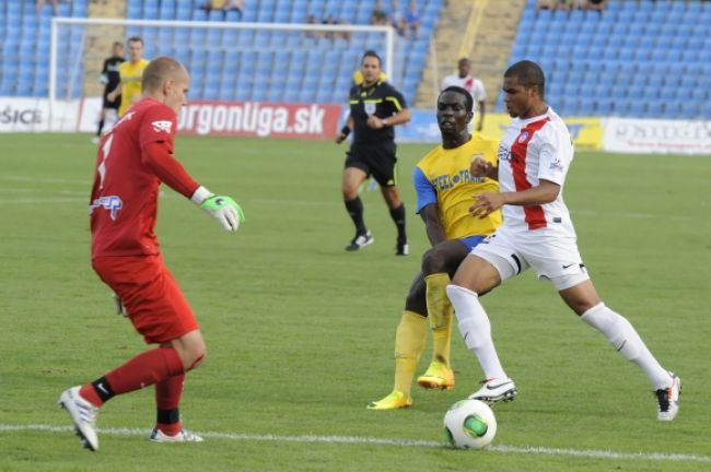 Žilina prerušila sériu Slovana, Trenčín vyhral v Košiciach