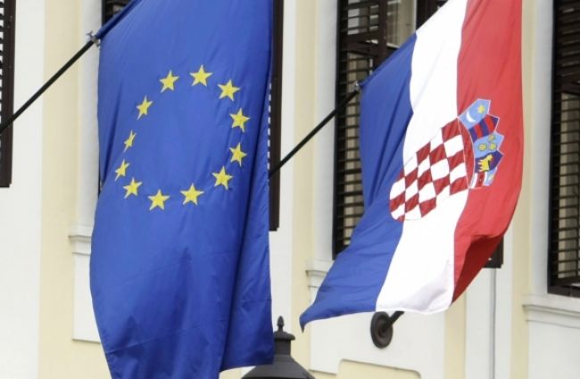 Chorvátsko pobúrilo Brusel, hrozia mu sankcie od EÚ