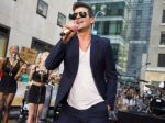 Robin Thicke zverejnil videoklip k skladbe Give It 2 U