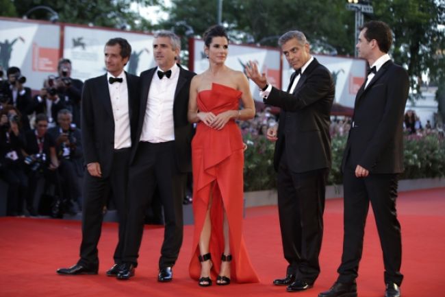 George Clooney a Sandra Bullock otvorili MFF v Benátkach