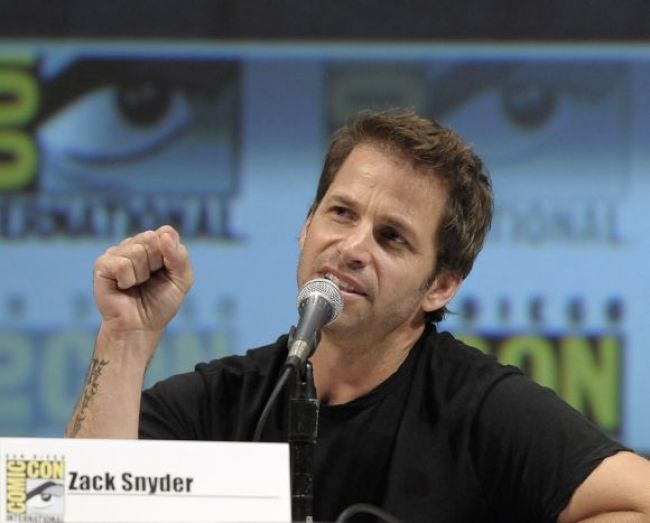 Zack Snyder obhajuje katastrofické scény z filmu Muž z ocele