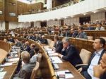 Poslanci odmietli všeobecné diskusie v parlamente