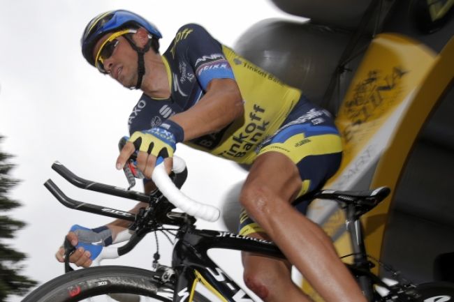 Alonso chce do svojho tímu aj víťaza Tour de France