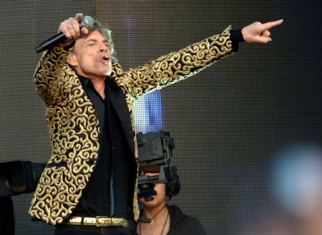 Mick Jagger bude produkovať film o Elvisovi Presleym