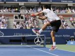 Djokovič postúpil do finále US Open po bitke, Nadal hladko