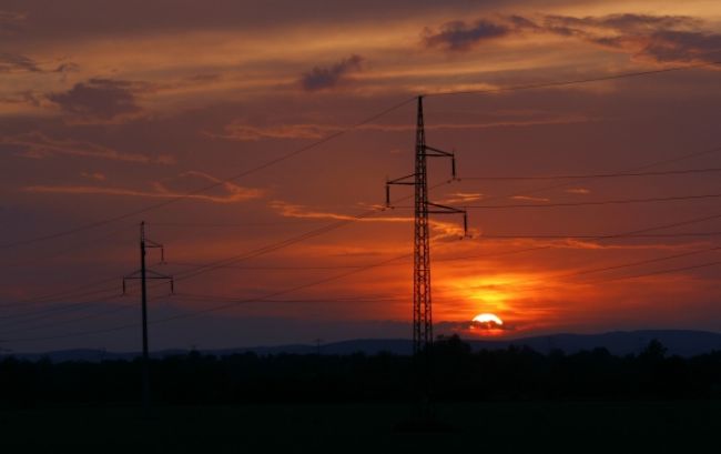 Hjolenčík musel Bruselu vysvetliť poplatok pre elektrárne