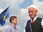 Belehrad rozpustil srbské orgány, ktoré ignorujú Kosovo