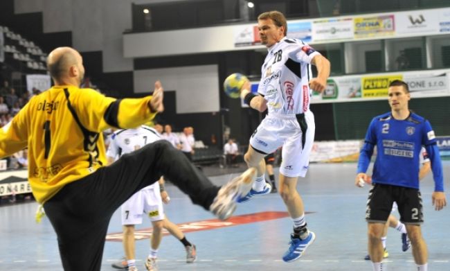 Hádzanári Hlohovca napriek prehre postúpili v Pohári EHF