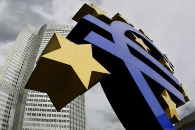 Sadzby v eurozóne zostanú nízke, tvrdí prezident ECB Draghi