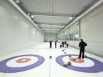 Slováci na ME v curlingu zvíťazili nad Slovincami