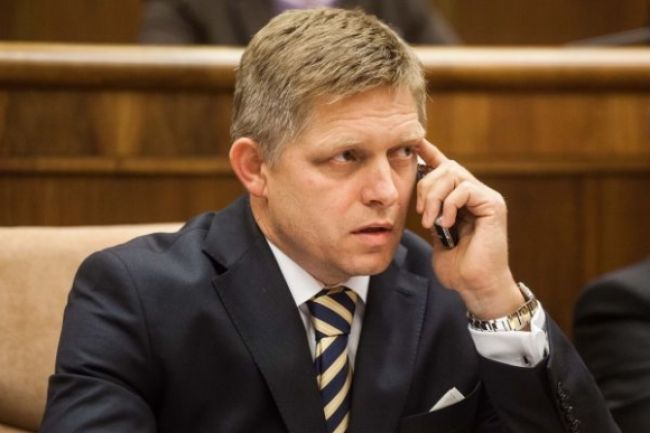 Robert Fico bojuje za lacný plyn pre bohatých, tvrdí Miškov