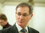Pavol Hrušovský je proti ozbrojeným zložkám v parlamente
