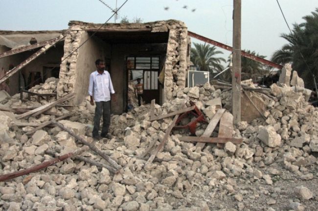 Pakistan zasiahlo ničivé zemestrasenie, zahynulo 30 ľudí