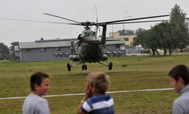 Prevádzku vrtuľníkov Mi-17 obmedzili, vyšetrujú tragédiu
