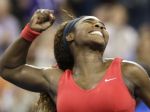 Video: Serena Williamsová v zúrivosti zdemolovala raketu