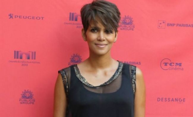 Herečke Halle Berry sa narodil syn