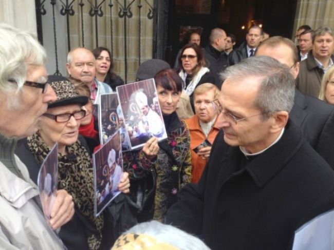 Arcibiskup Zvolenský sa stretol s rodičmi odvolaného Bezáka