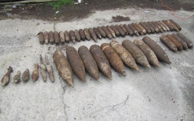 V Košiciach našli nevybuchnutú delostreleckú strelu a míny