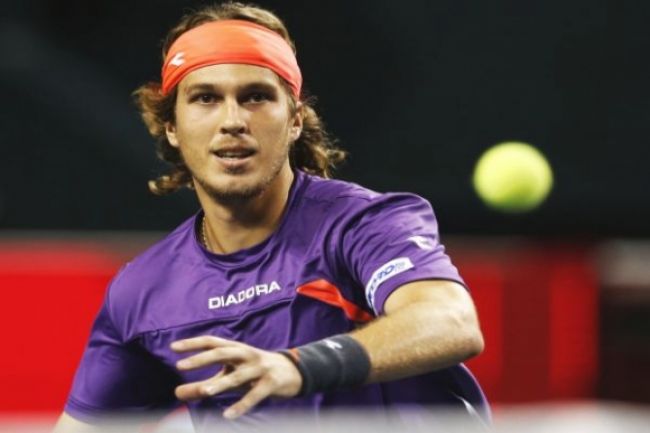 Úspešný tenista Lacko postúpil v Taškente do semifinále