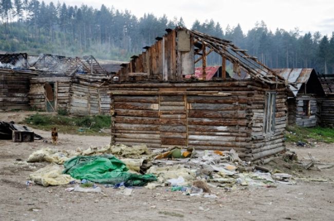 Rómovia z osady sa boja, že im obec pozemky nepredá