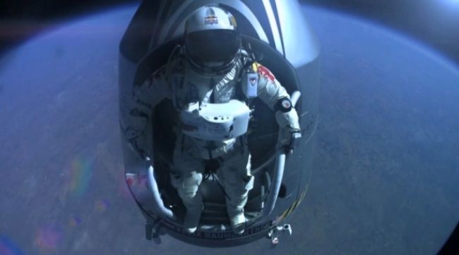 Video: Felixov skok z vesmíru ako ste ho ešte nevideli