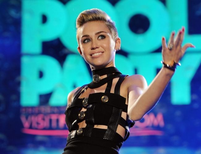 Na MTV European Music Awards vystúpi aj Miley Cyrus