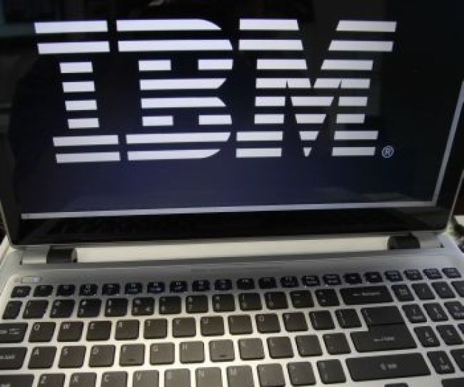 IBM pomáha klientom využívať hybridný cloud