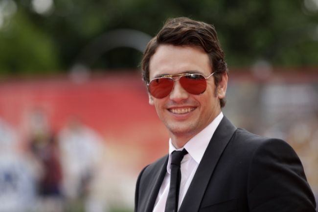 Príťažlivý James Franco chce učiť filmárčinu cez internet