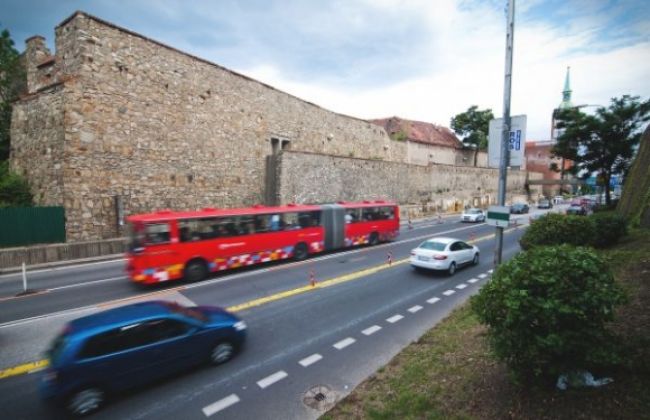 Hradby v Bratislave ovládne stredovek, dočasne ich otvoria