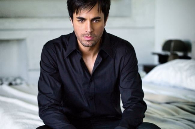 Enrique Iglesias predstavil video k skladbe Heart Attack