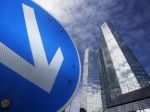 Zisk Deutsche Bank klesol o takmer 100 percent