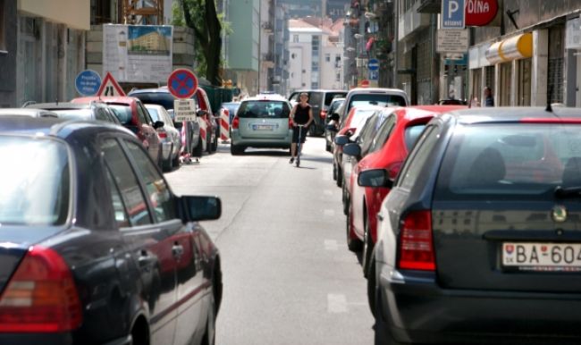 Staromešťania vymenia parkovacie karty za nálepky