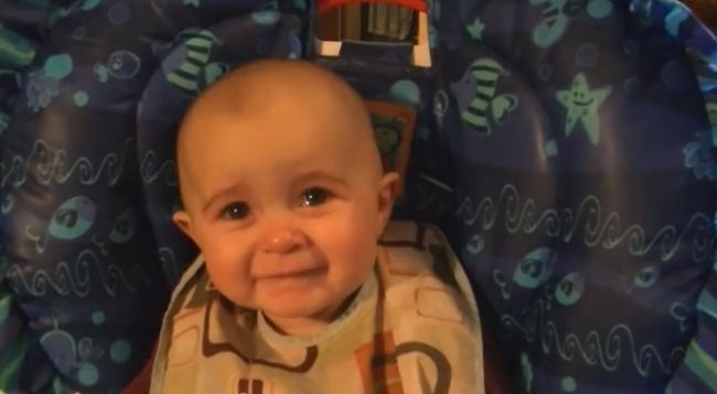 Emotívné video bábätka hitom internetu