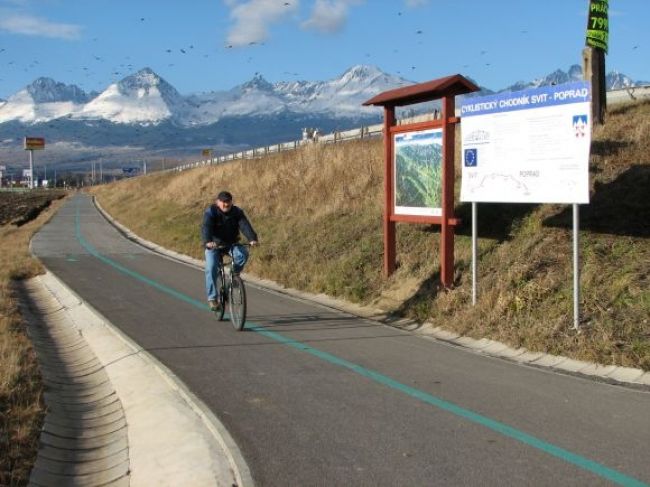 Cyklisti aj majitelia elektromobilov budú mať nové značky