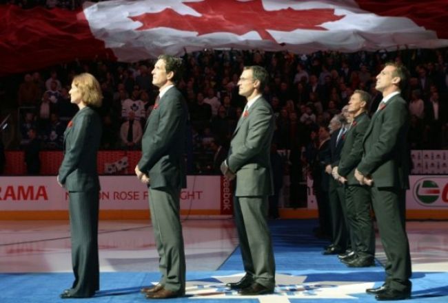 Chelios, Niedermayer a Shanahan sú už v Sieni slávy