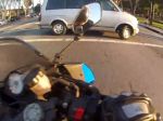 Video: Adrenalínová jazda na motorke