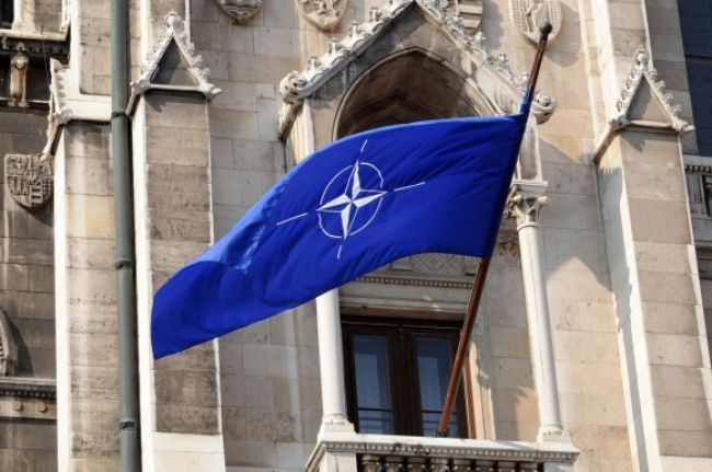 IT technik NATO dostal za kopírovanie hesiel sedem rokov