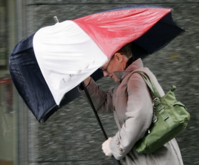 Slovensko sa zahalí do mrakov, deň znepríjemní dážď