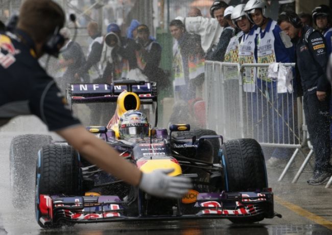 Poslednú pole position sezóny si vyjazdil Sebastian Vettel