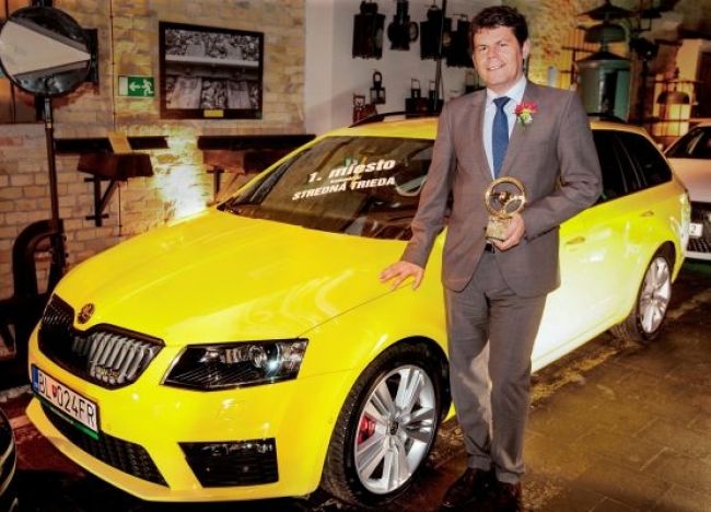 ŠKODA Octavia získala ocenenie Zlatý volant 2013