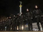 Polícia tvrdo potlačila protest v Kyjeve