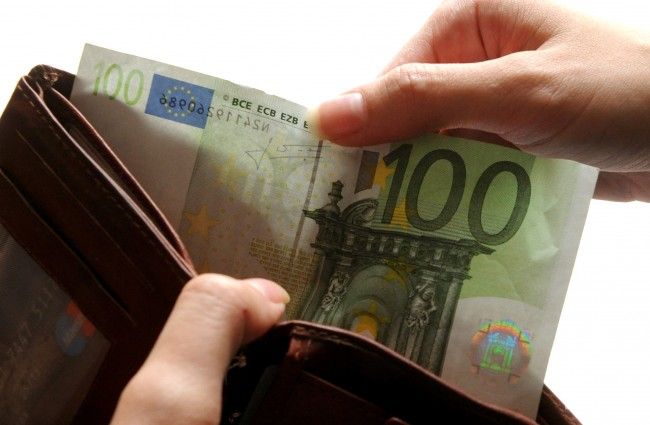 Slovák má k dispozícii o 42 % menej financií ako priemerný Európan