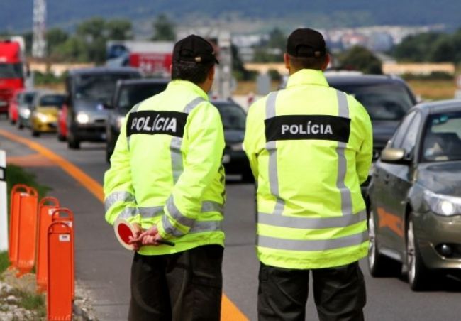 Policajti mieria na európske cesty, posvietia si na alkohol