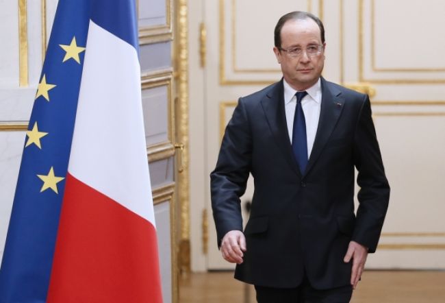 Prezident Francois Hollande sa kajá za urážku Alžírska