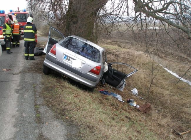 K vážnej nehode letel vrtuľník, mladík je v kritickom stave