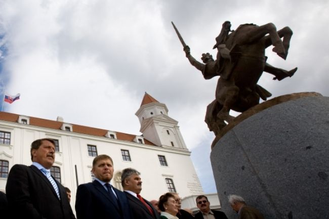 Slováci sa národne sebabičujú a spochybňujú, hovorí Jarjabek