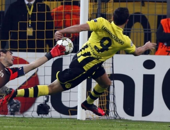 Lewandowski bude od leta hráčom Bayernu, podpísal zmluvu