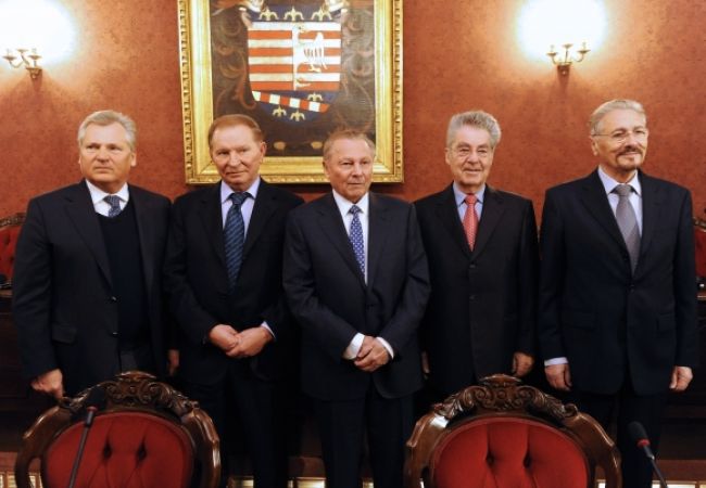 Exprezidenti diskutovali v Košiciach aj o Ukrajine